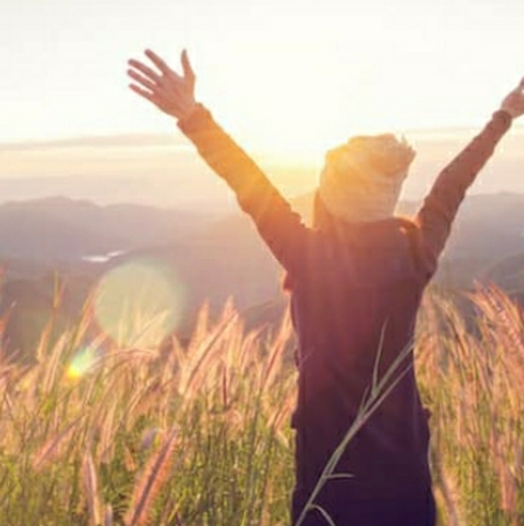 Meet your Posher, Whitney - Picture 1 of 1